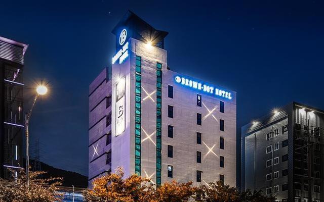 Brown Dot Hotel Jeonggwan 釜山広域市 エクステリア 写真