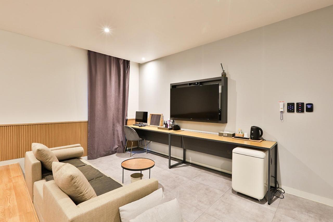 Brown Dot Hotel Jeonggwan 釜山広域市 エクステリア 写真